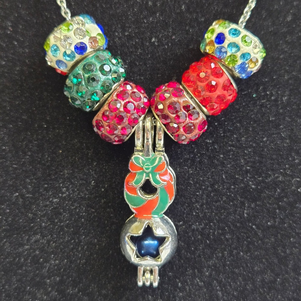 Christmas‎ Wreath Pearl Cage Beaded Necklace, Rhinestones